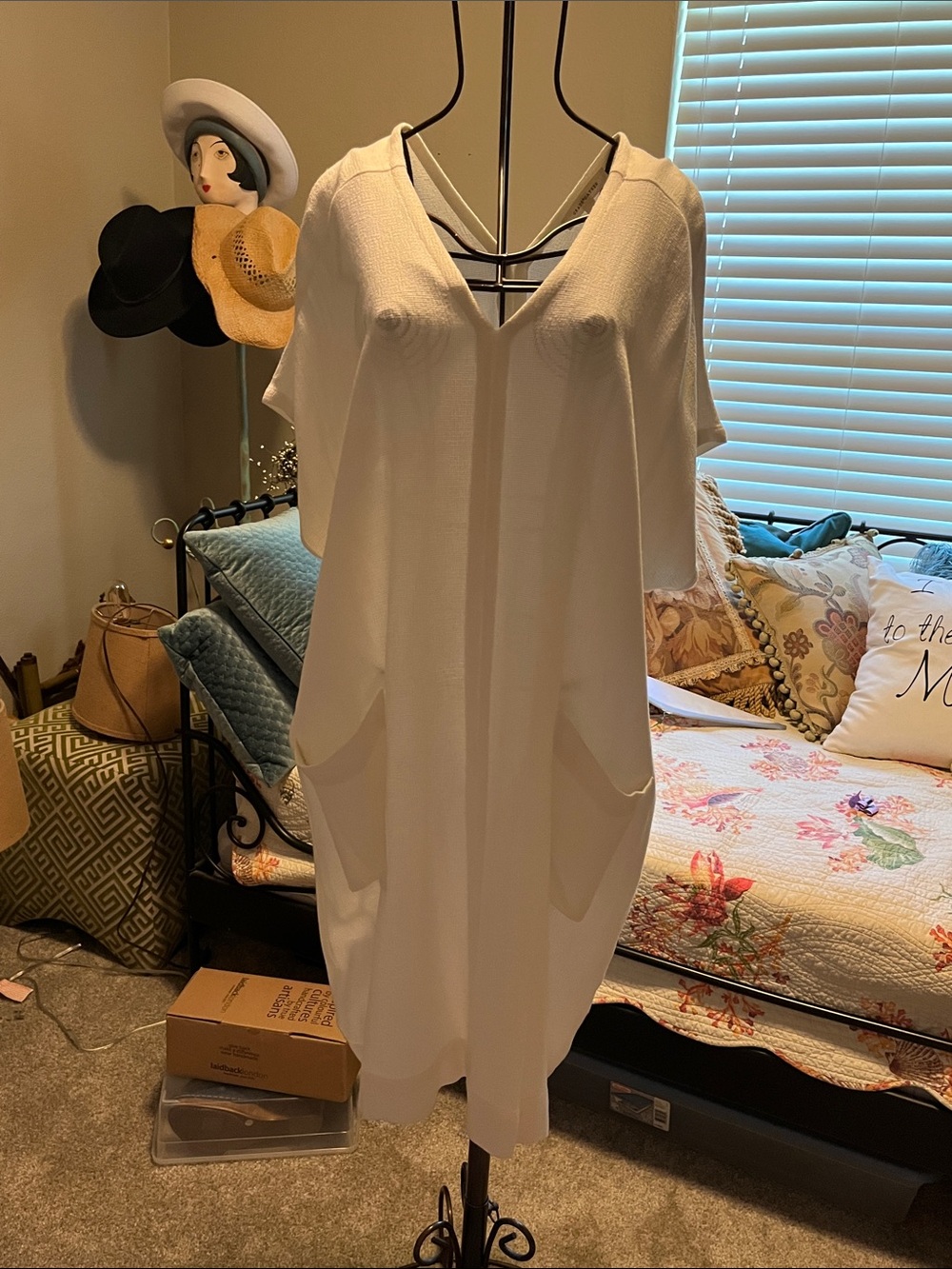 Grade & Gather Relaxed V-Neck Pocket Dress in Cream